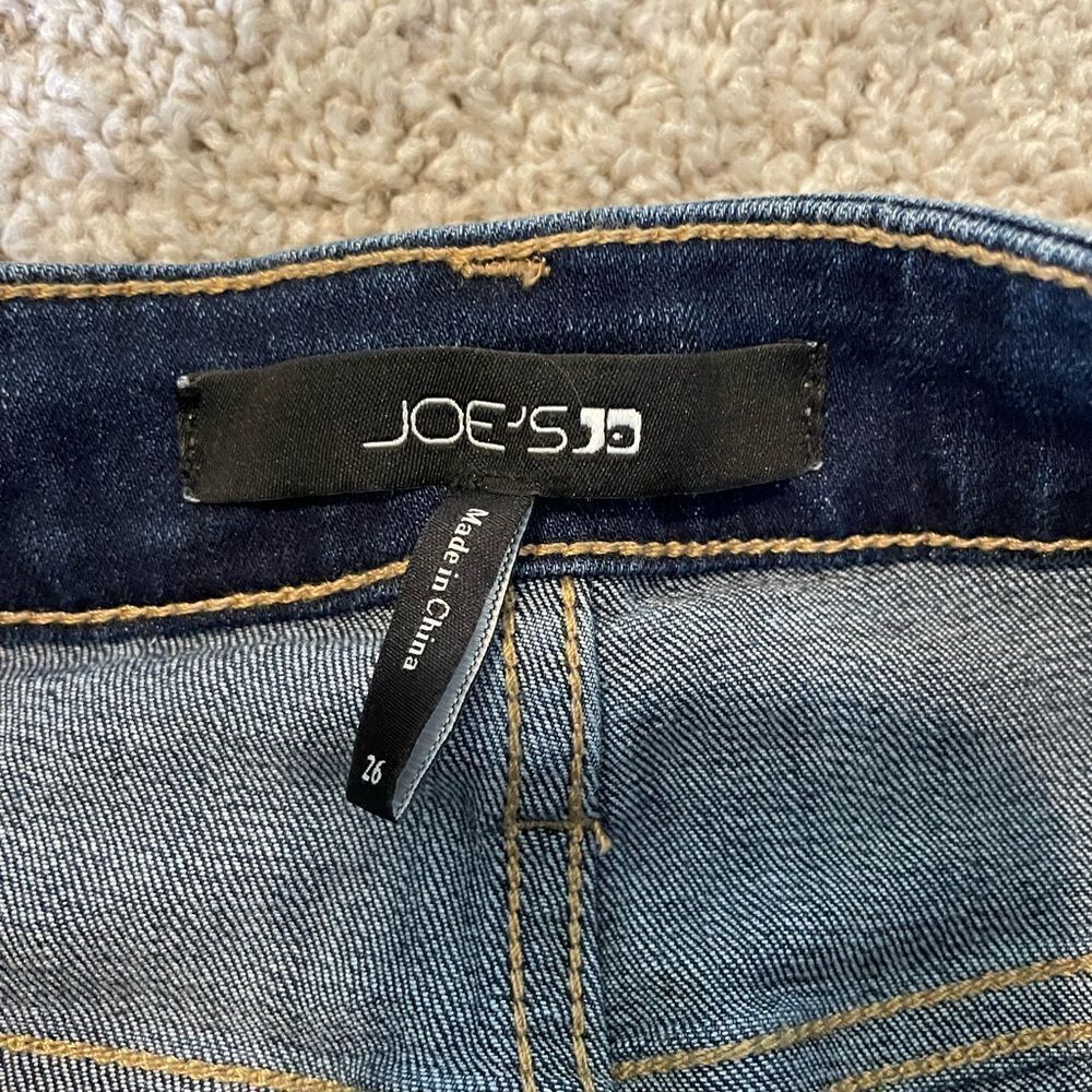 Joe’s Straight Leg Jeans - Picture 4 of 4